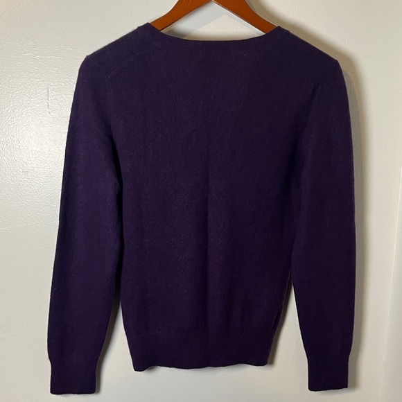 Lands' End 100% Cashmere Purple Classic V-Neck Quiet Luxury Preppy Sweater Sz XS - Picture 8 of 8